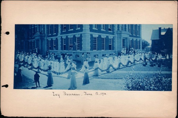 Ivy Procession, June 18, 1900