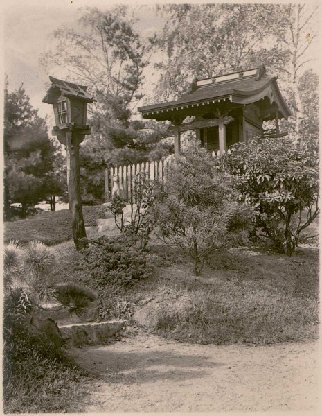 Shinto Shrine at Japanese Hill-and-Pond Garden