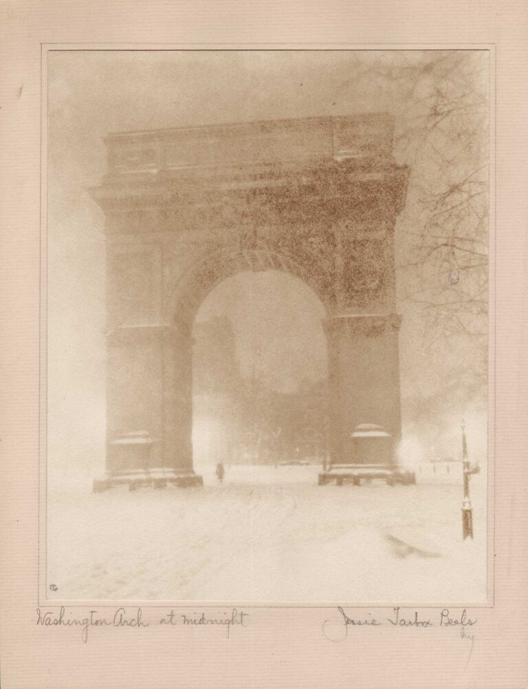 Washington Arch at Midnight