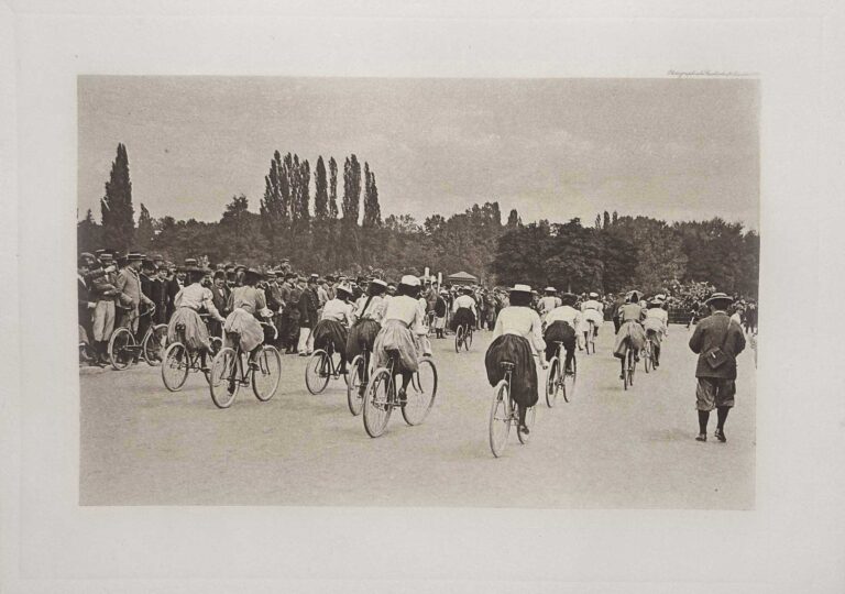 Radfahrerinnen | Female Cyclists