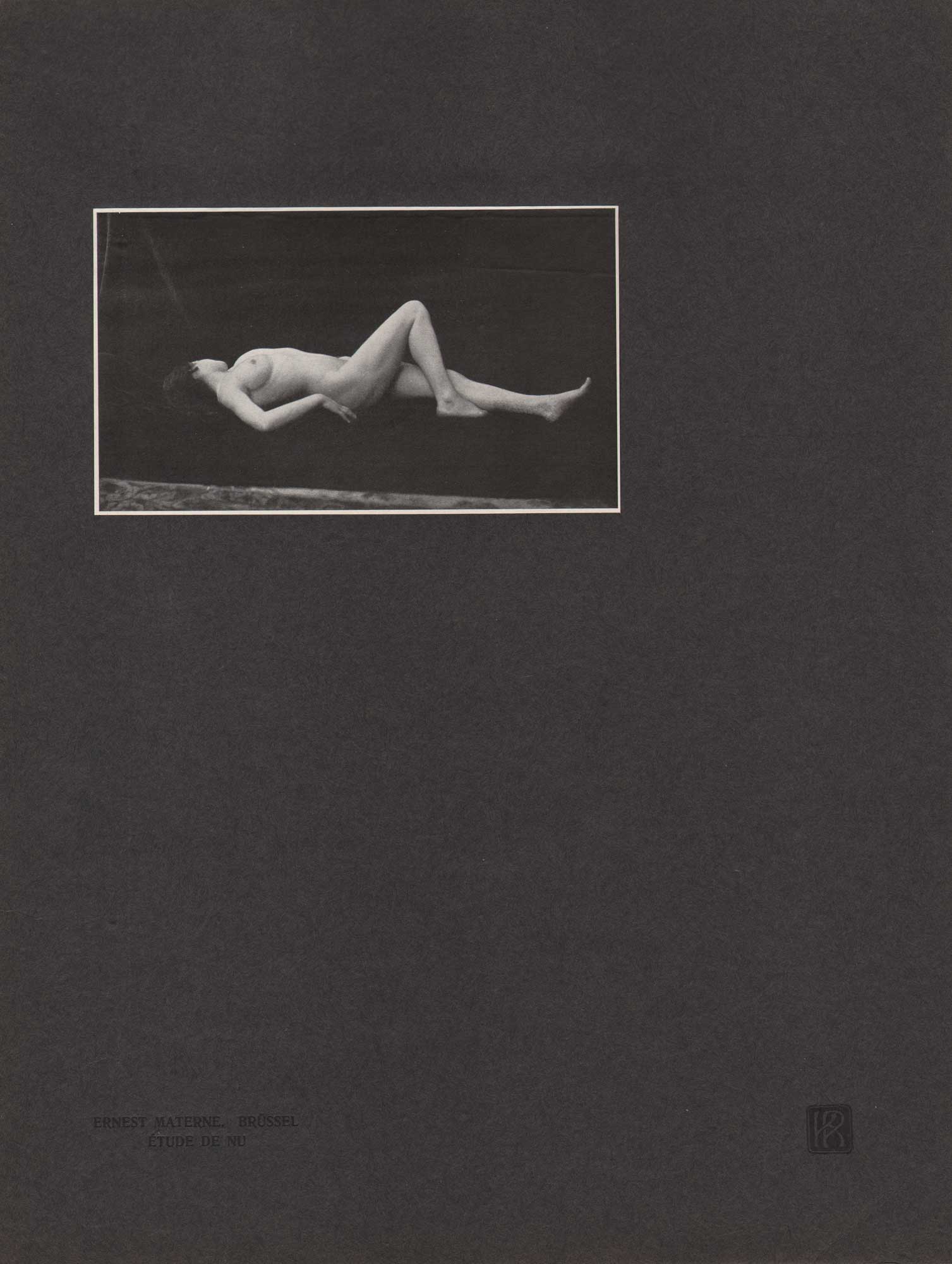 Étude de Nu | “Floating” Nude Study