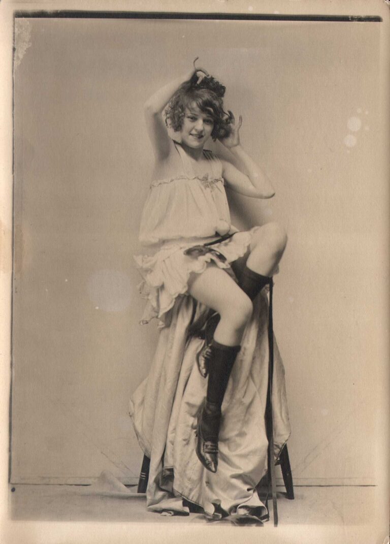 Fox Shoes Model: Possibly Eileen Percy