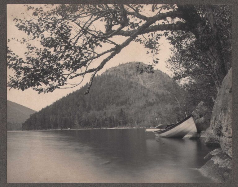 Cathedral Ledge and Echo Lake, North Conway, NH