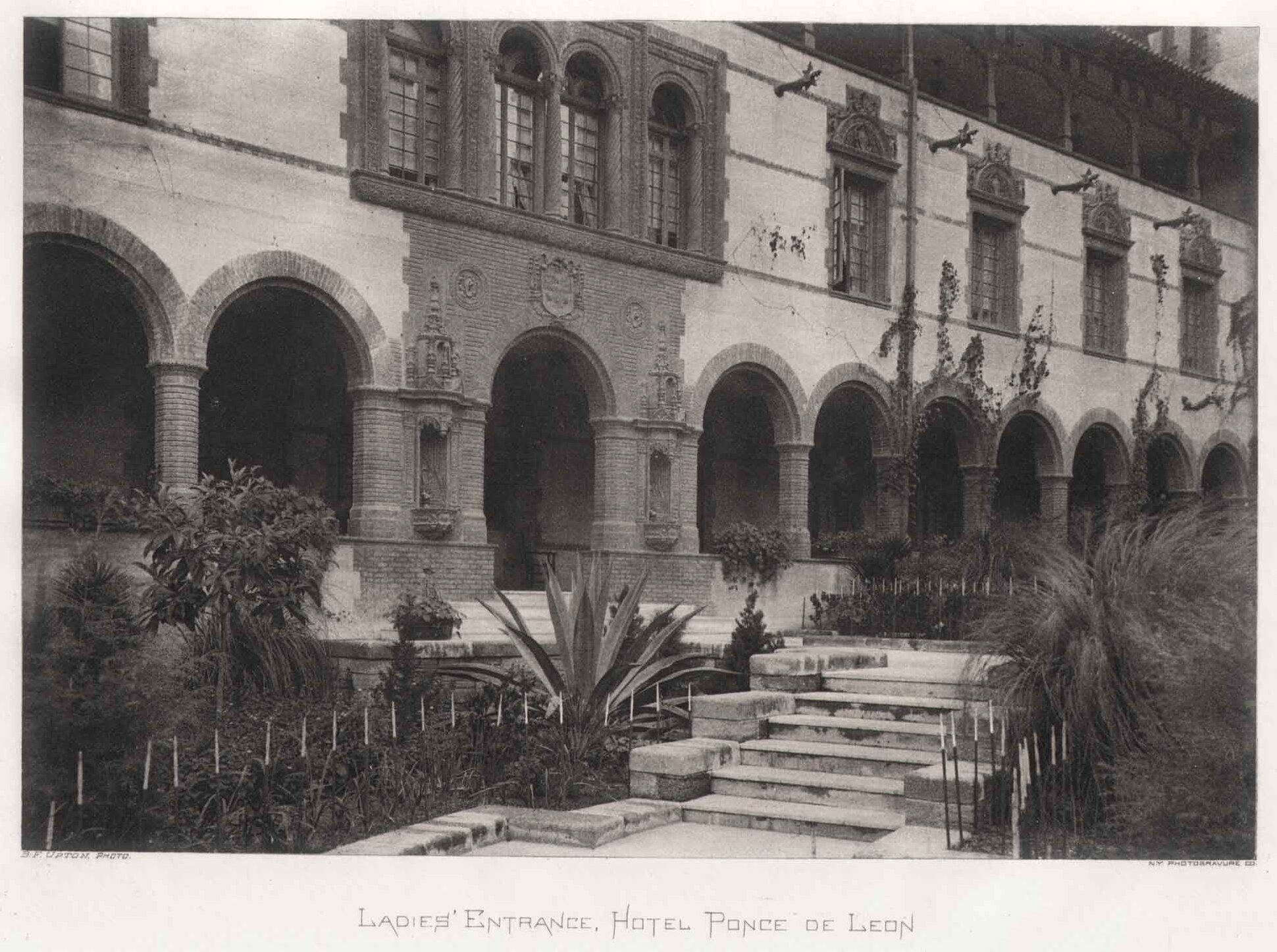 Ladies’ Entrance, Hotel Ponce de León
